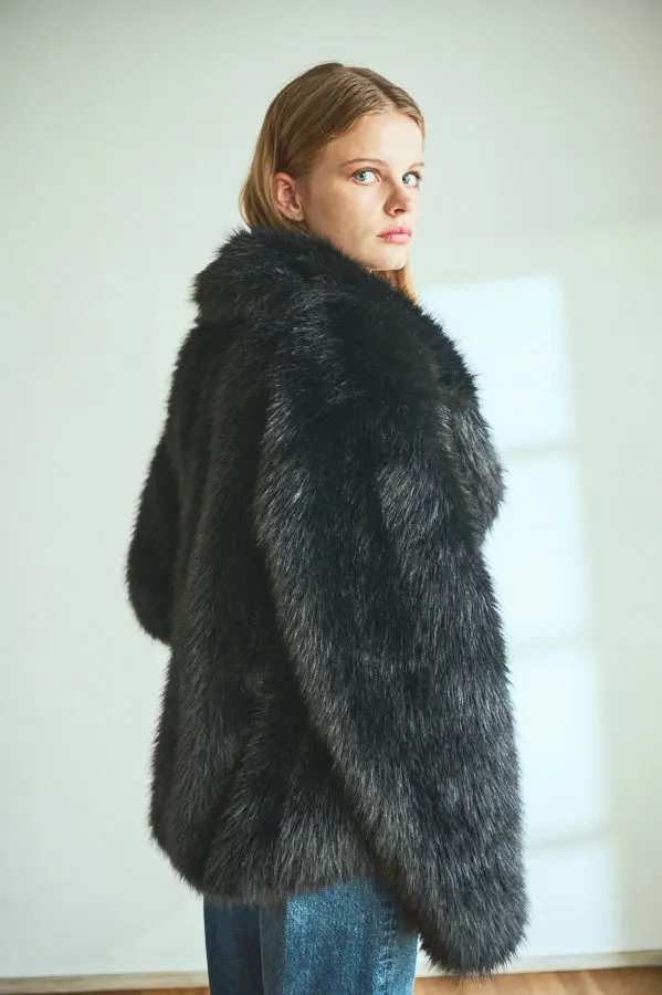 Elisa Faux Fur Coat <br>-BLK-