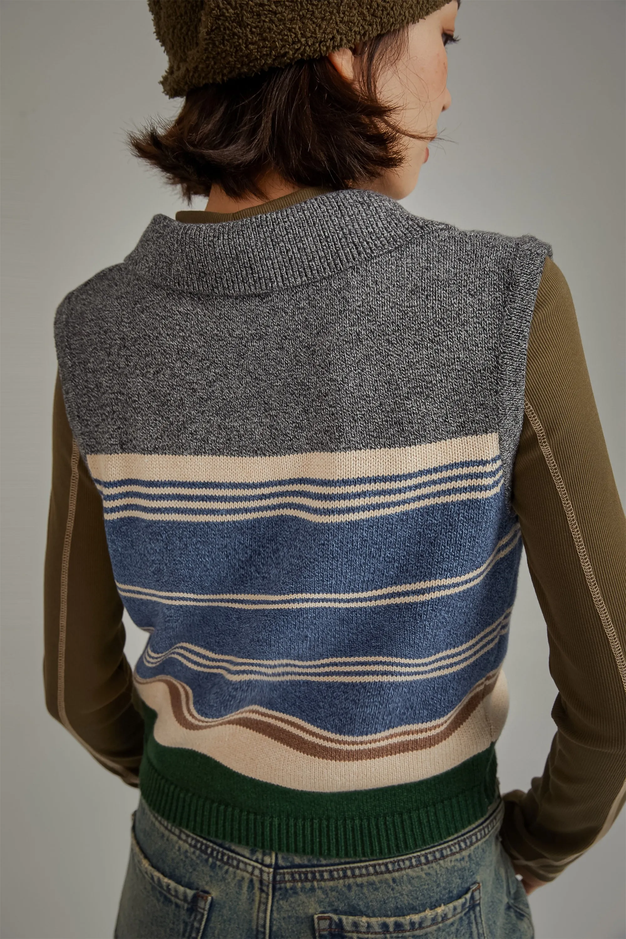 Open Color Striped Knit Vest