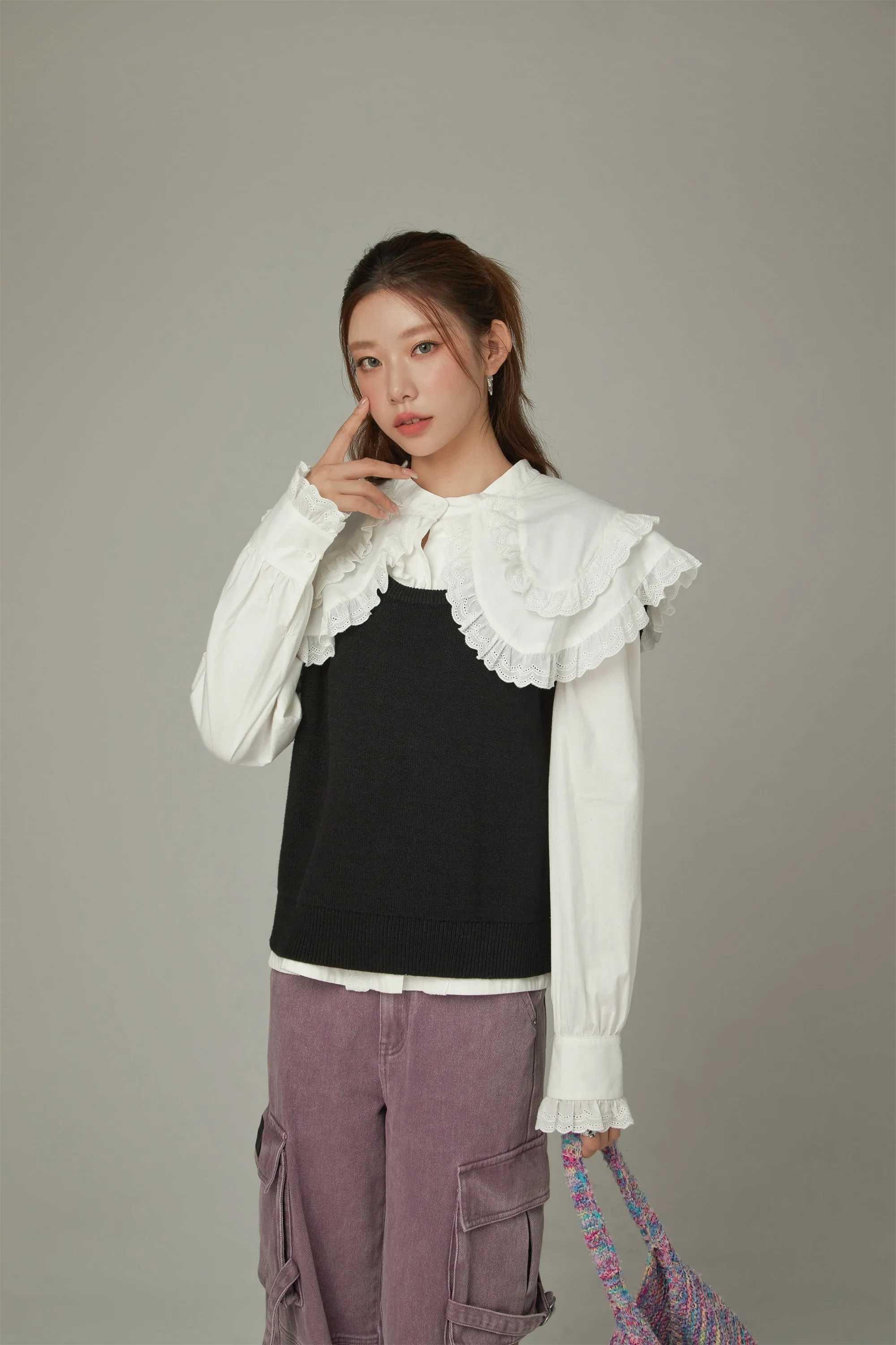 Rabbit Embroidery Knit Vest